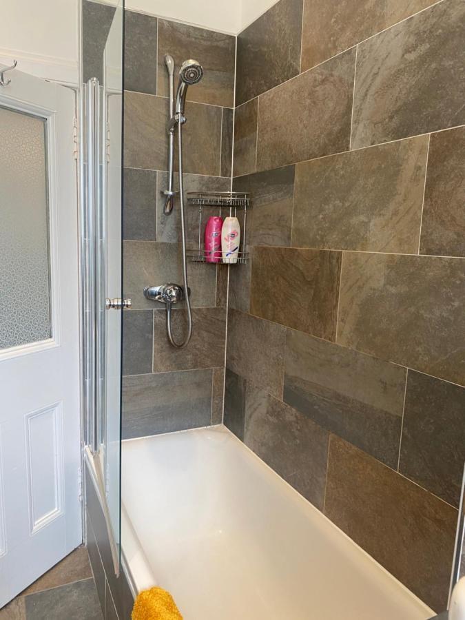 Lovely Main Door 2 Bed Apartment إدنبرة المظهر الخارجي الصورة